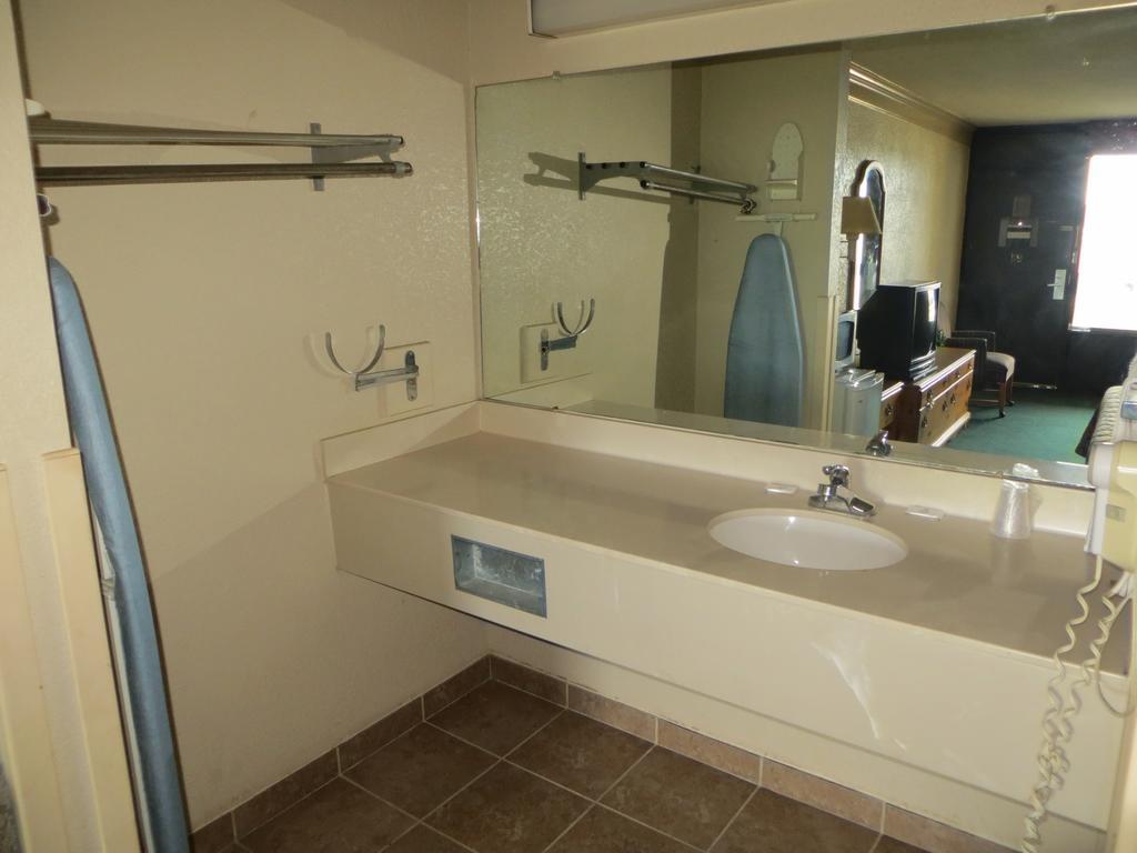 Budgetel Inn & Suites Macon Værelse billede